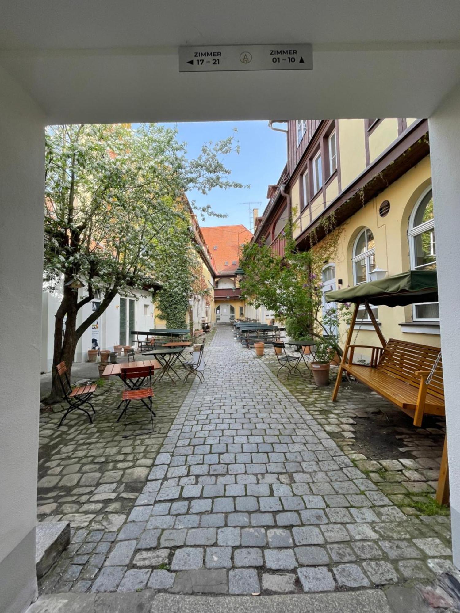 Hopfenhotel Am Adenauerufer Bamberg Bagian luar foto