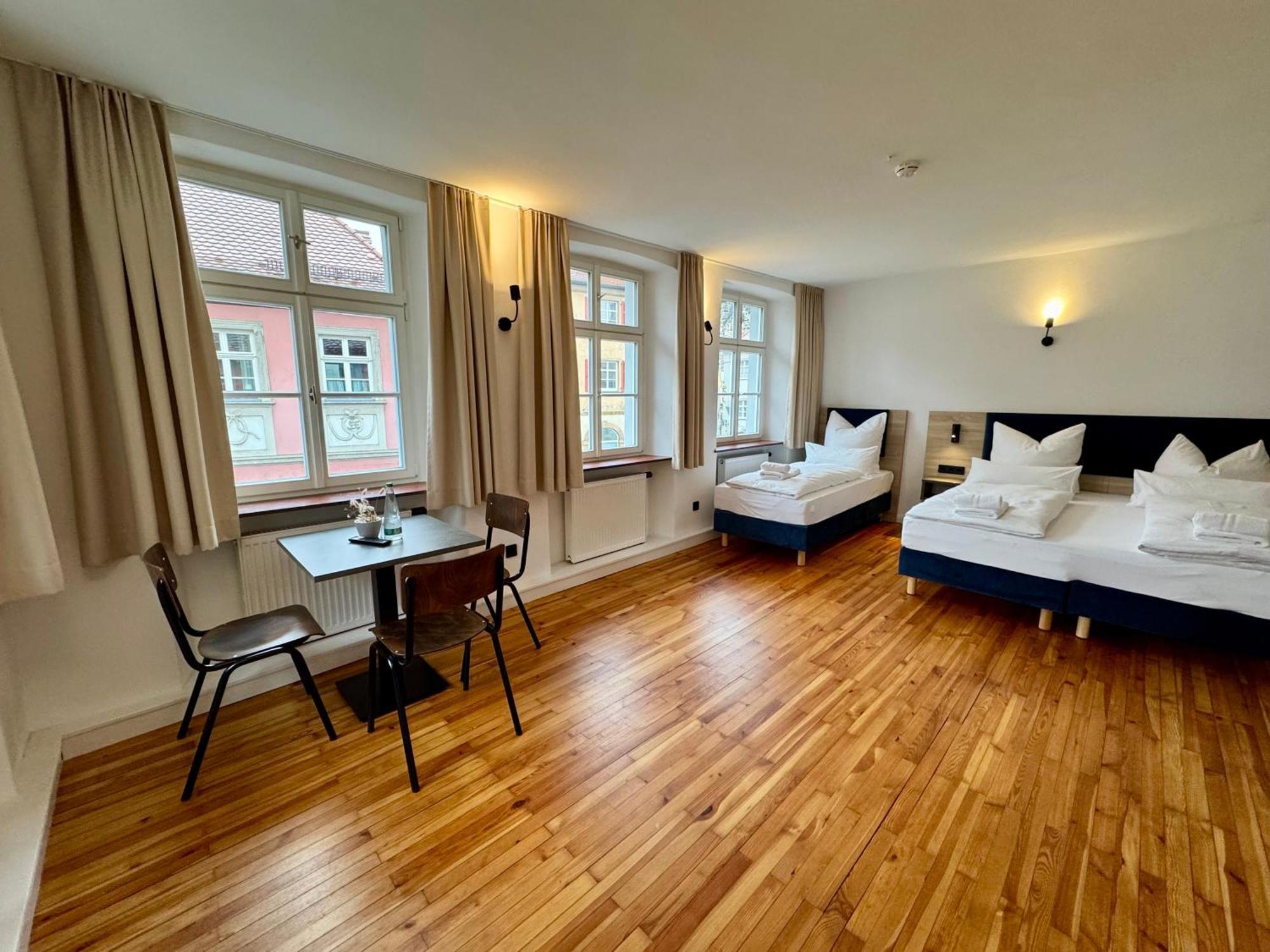 Hopfenhotel Am Adenauerufer Bamberg Bagian luar foto