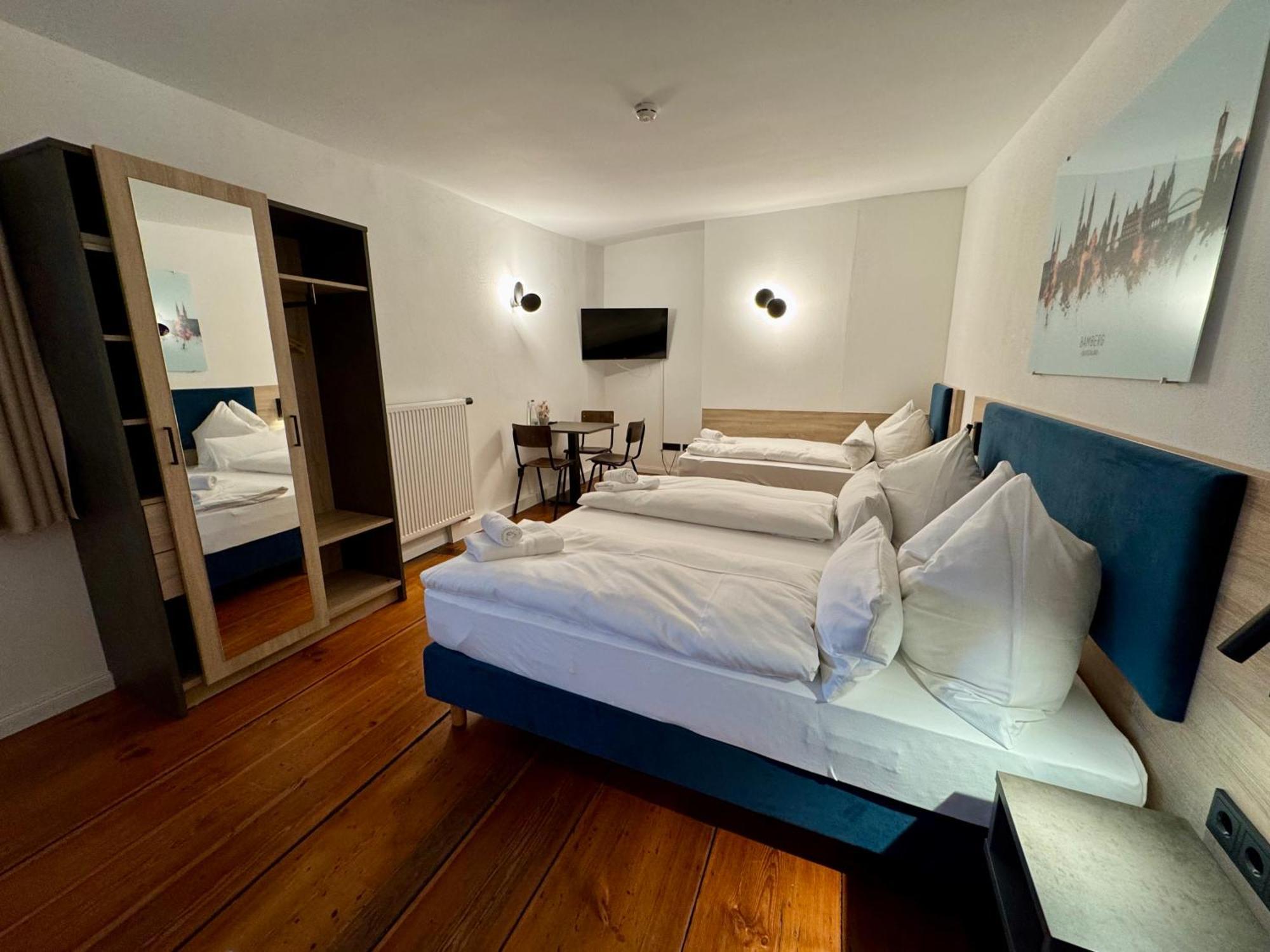 Hopfenhotel Am Adenauerufer Bamberg Bagian luar foto