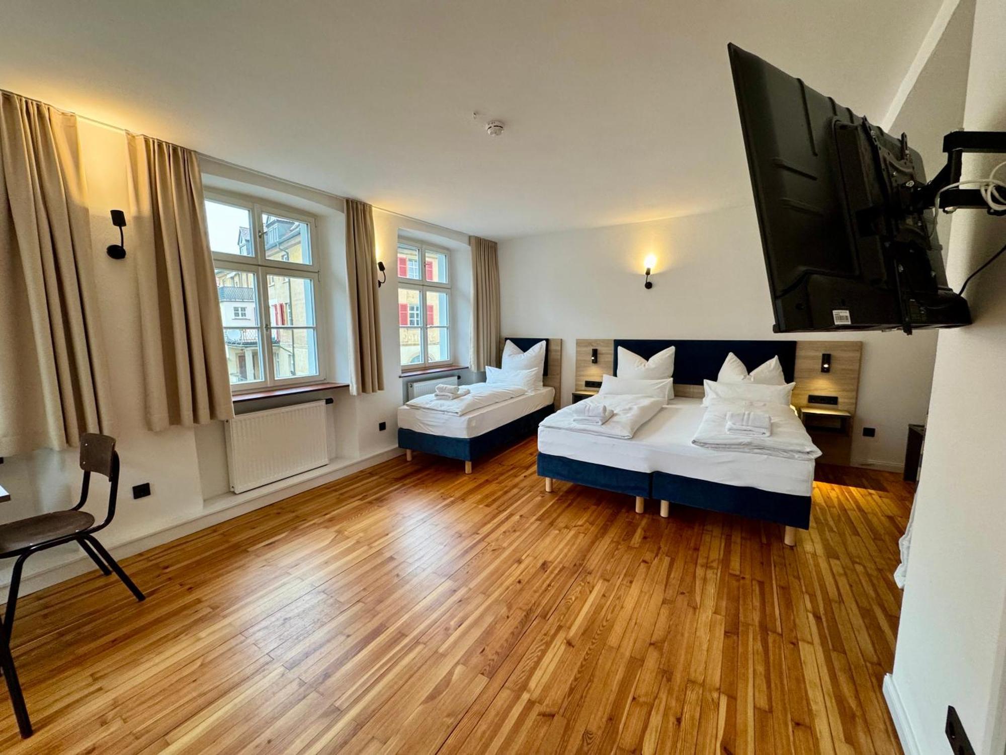 Hopfenhotel Am Adenauerufer Bamberg Bagian luar foto